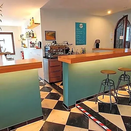Mamboo Hotel